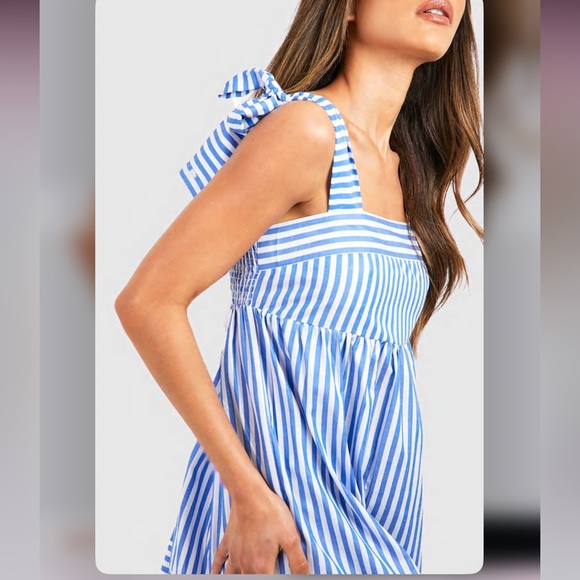 BEAUTIFUL MAXI DRESS💙 - Picture 2 of 5